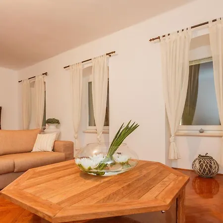 Piazza Dei Signori Penthouse *