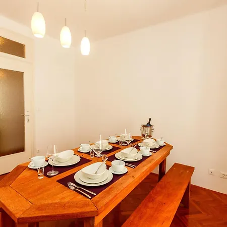 Piazza Dei Signori Penthouse Apartment Split