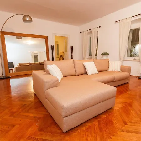 Piazza Dei Signori Penthouse * Split