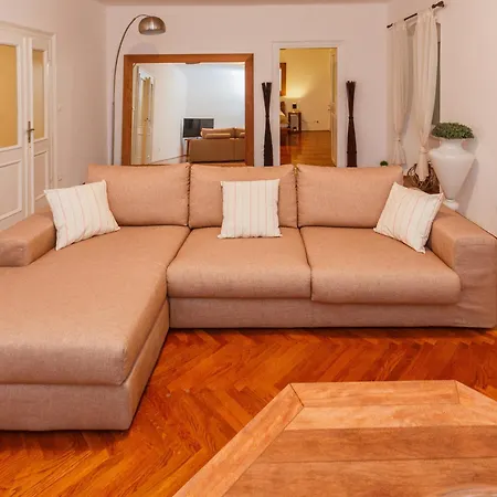 Piazza Dei Signori Penthouse * Split